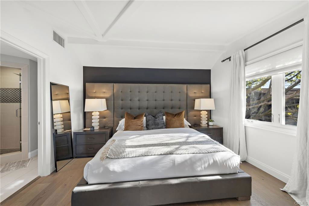 718 1/2 Marguerite Ave in Newport Beach, CA - Building Photo