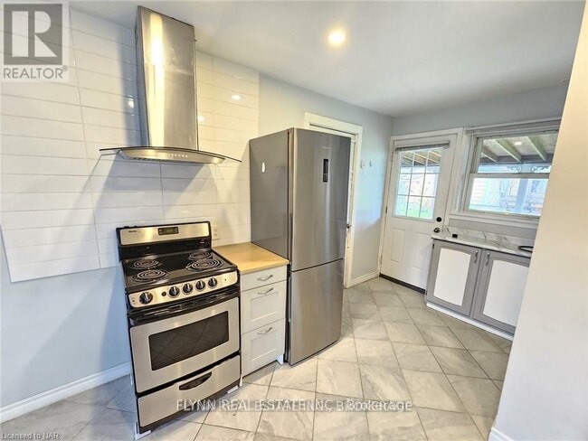 property at 99 Golden Blvd W