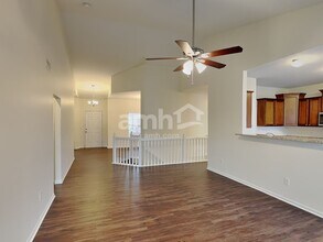 210 Cherry Tree Ln in Commercial Point, OH - Building Photo - Building Photo