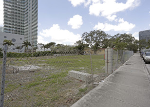 Spark in Miami, FL - Foto de edificio - Building Photo