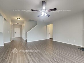 1012 Harvest Point Dr in Fuquay Varina, NC - Foto de edificio - Building Photo