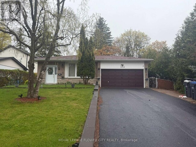 property at 3252 Flanagan Crescent