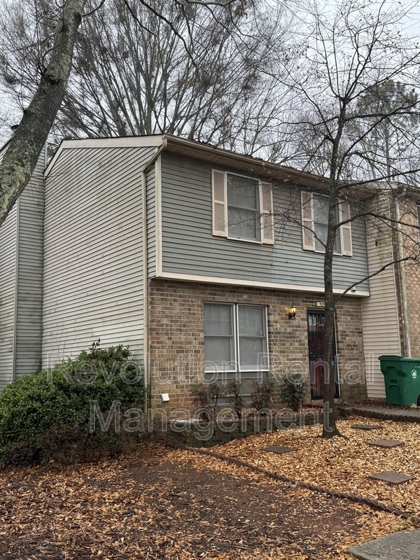 929 Regency Path Dr in Decatur, GA - Building Photo - Building Photo