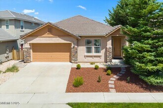 2720 Albazano Dr in Sparks, NV - Building Photo - Building Photo