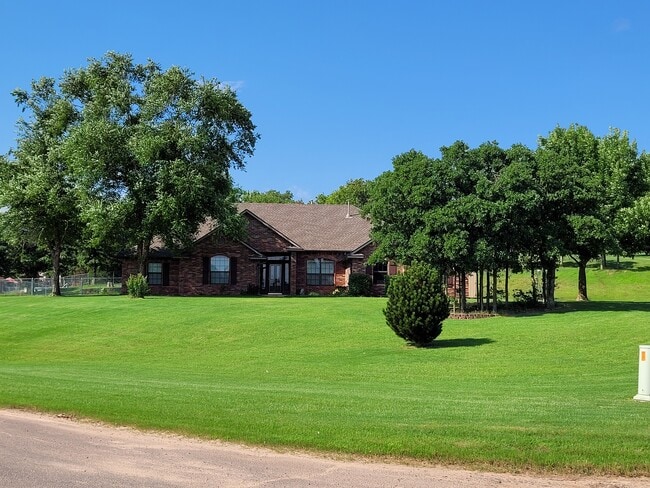 property at 14701 SE 83rd Ct