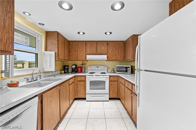 property at 5419 Rattlesnake Hammock Rd