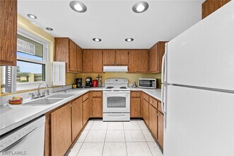 5419 Rattlesnake Hammock Rd in Naples, FL - Building Photo - Building Photo