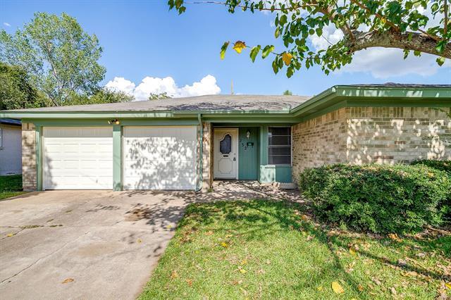 232 Linda Dr in Burleson, TX - Building Photo - Building Photo