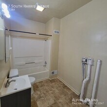 547 S Harris Ave in Indianapolis, IN - Foto de edificio - Building Photo