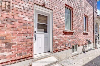 1034 Pelican Trail in Pickering, ON - Building Photo - Building Photo