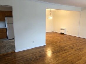 2230 149th St, Unit 2 in Whitestone, NY - Building Photo - Building Photo