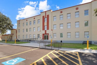 Landmark 301 in Conroe, TX - Building Photo - Building Photo