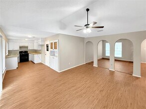 309 Quail Creek Dr in Crowley, TX - Building Photo - Building Photo