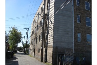 1807 S St Louis in Chicago, IL - Foto de edificio - Building Photo