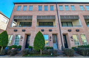 6125 Cottage Grove Lake Dr in Houston, TX - Building Photo