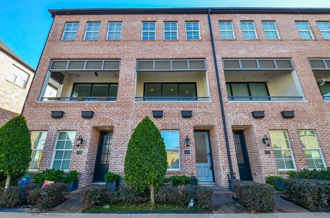 property at 6125 Cottage Grove Lake Dr