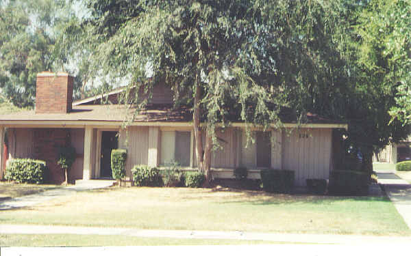 171 Linda Way in Upland, CA - Building Photo - Building Photo