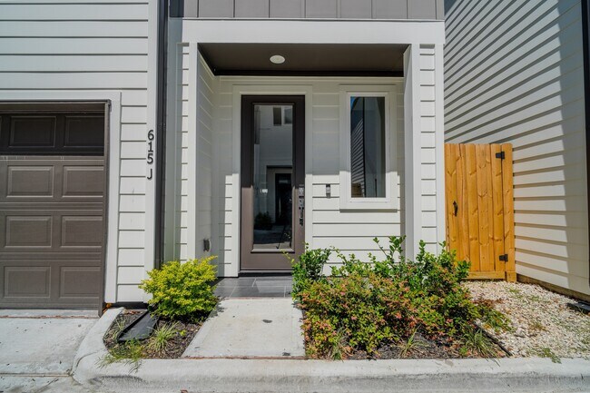 615 Northew St in Houston, TX - Building Photo - Building Photo