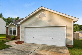 2852 Longspur Dr in Matthews, NC - Building Photo - Building Photo