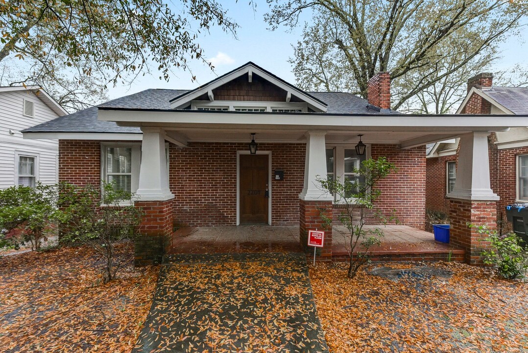 2204 College St in Columbia, SC - Foto de edificio
