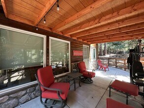 55045 Strong Dr in Idyllwild, CA - Building Photo - Building Photo