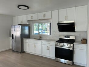 616 S Lincoln Ave in Monterey Park, CA - Building Photo - Building Photo