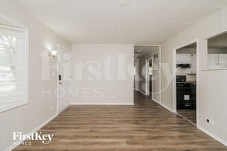 671 Marine Dr in Wauconda, IL - Building Photo - Building Photo
