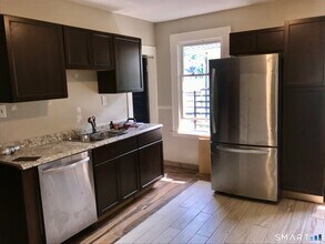 52 Catherine St in Stratford, CT - Building Photo - Building Photo