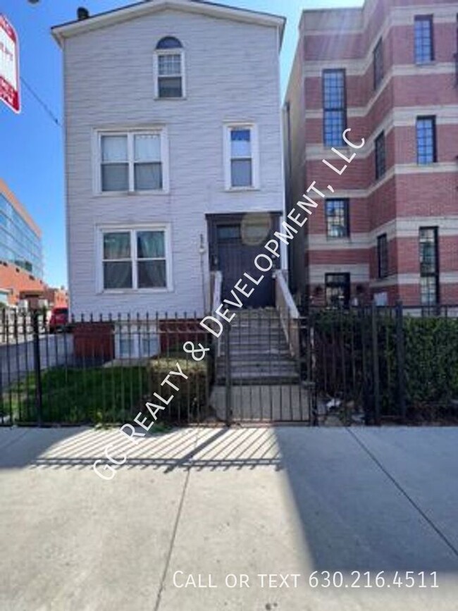 1113-1115 W Patterson Ave