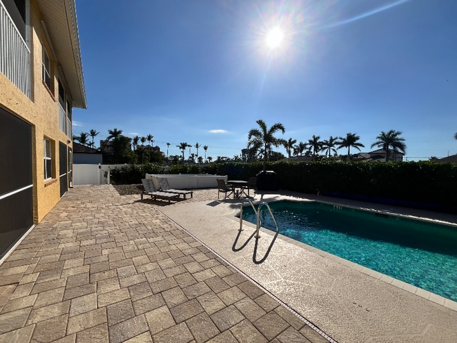 property at 5420 Chiquita Blvd S