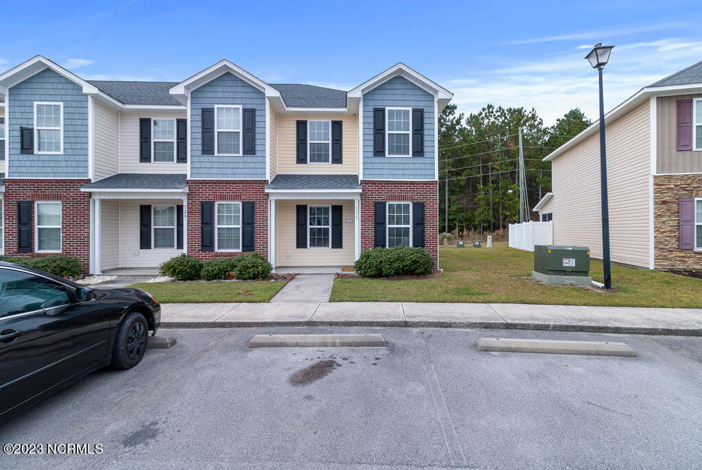 131 Glen Cannon Drive in Jacksonville, NC - Building Photo