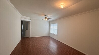 10208 Forest Spring Ln in Pearland, TX - Building Photo - Building Photo