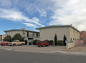 210 Palomas Dr NE in Albuquerque, NM - Building Photo - Building Photo