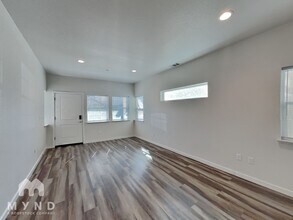 21 Lake House Ct in Sacramento, CA - Building Photo - Building Photo