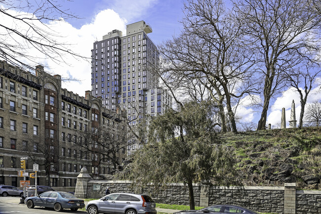 Sunrose Tower in New York, NY - Building Photo - Building Photo