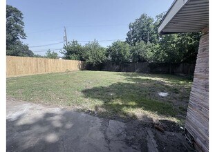 5923 Van Fleet St in Houston, TX - Building Photo - Building Photo