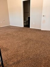 1009 Scarborough Ct in Chesterton, IN - Building Photo - Building Photo