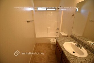 12563 W Charter Oak Rd in El Mirage, AZ - Foto de edificio - Building Photo