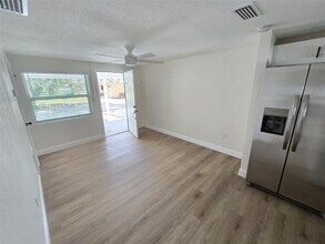 416 W Ianthe St in Tavares, FL - Building Photo - Building Photo