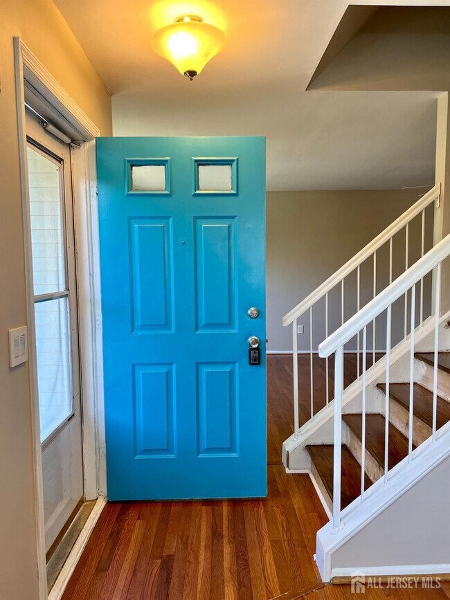 243 Dorset Ct in Piscataway, NJ - Building Photo - Building Photo