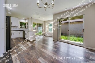 709 Meadow Arbor Ln in Universal City, TX - Building Photo - Building Photo