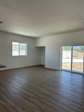 9232 E Ave T 6 in Littlerock, CA - Building Photo - Building Photo