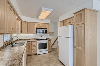 6909 Russell Ave S in Minneapolis, MN - Building Photo - Building Photo
