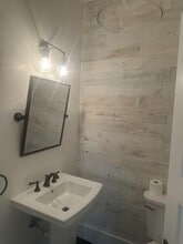 68 Walnut Ave in Atherton, CA - Building Photo - Building Photo