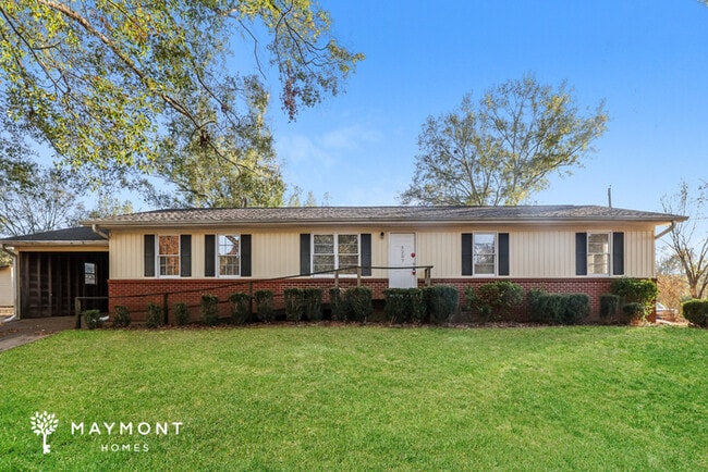 property at 5207 Pinedale Dr