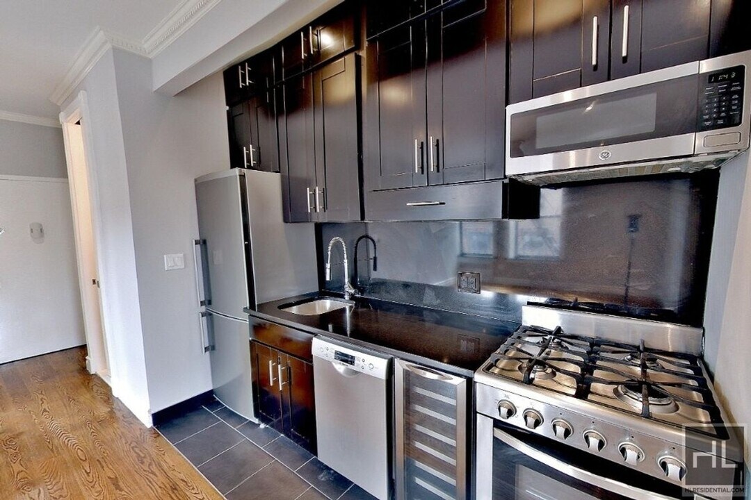 RIDGE ST. in New York, NY - Building Photo