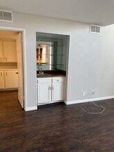 8180 Manitoba St in Los Angeles, CA - Building Photo - Building Photo