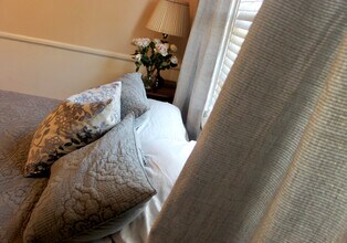 1818 Hi Point St in Los Angeles, CA - Building Photo - Building Photo