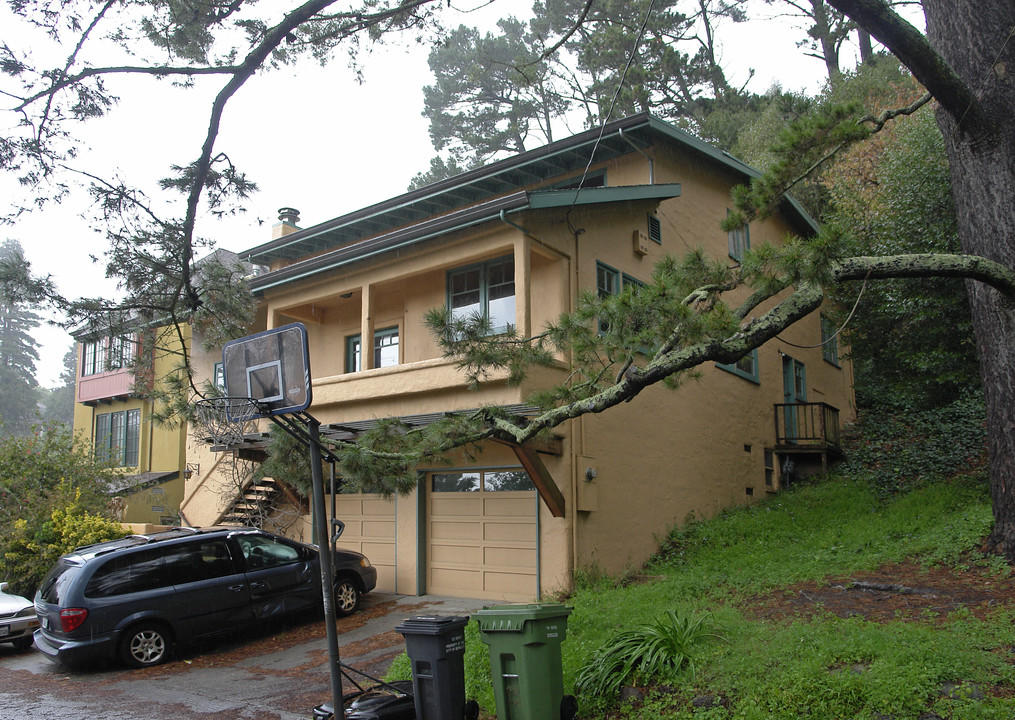 1075-1077 Cragmont Ave in Berkeley, CA - Building Photo