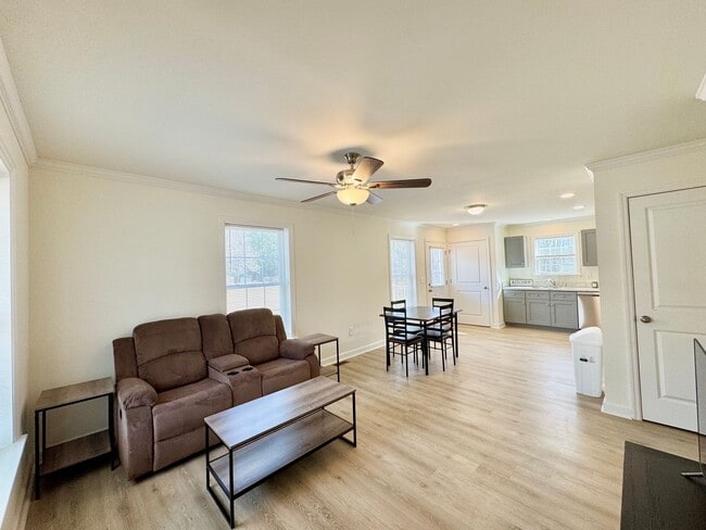 1712 Draper Rd in Chase City, VA - Building Photo - Building Photo